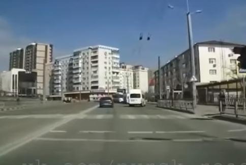 Vesta устроила таран KIA Rio в Новороссийске: видео